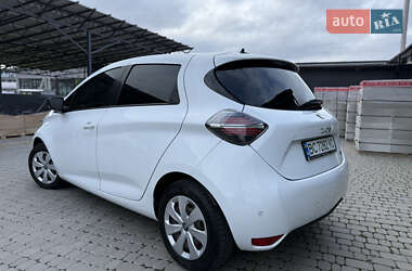Хэтчбек Renault Zoe 2020 в 