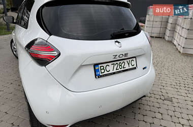 Хэтчбек Renault Zoe 2020 в 