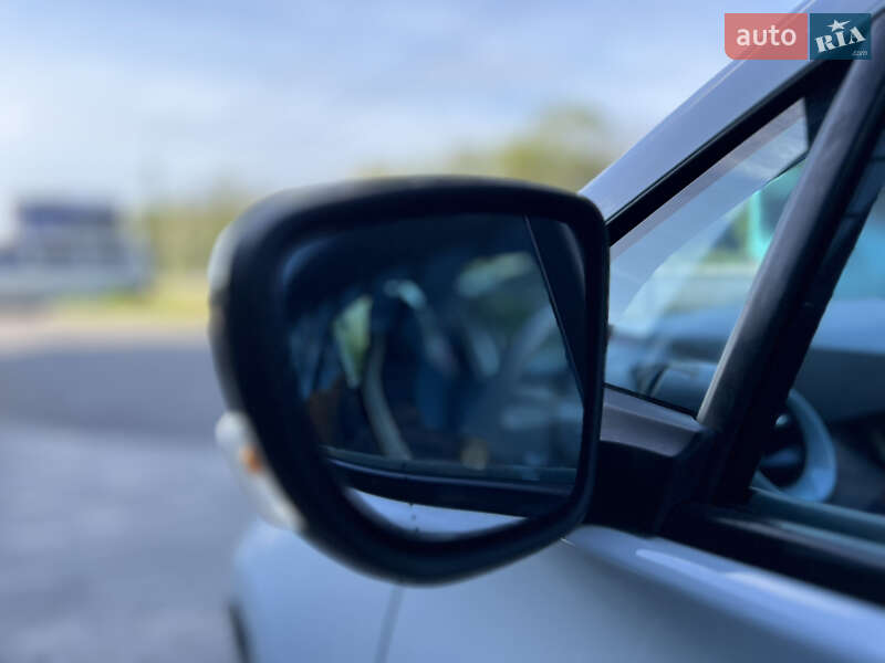 Хэтчбек Renault Zoe 2013 в Тернополе