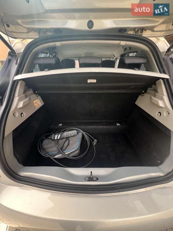 Хетчбек Renault Zoe 2015 в Хмельницькому