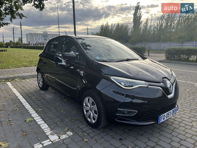 Хэтчбек Renault Zoe 2020 в 