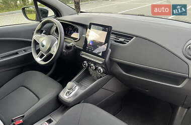 Хэтчбек Renault Zoe 2020 в 