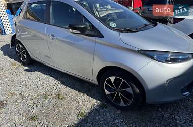 Хэтчбек Renault Zoe 2019 в 