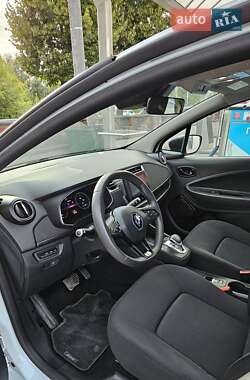 Хэтчбек Renault Zoe 2020 в 