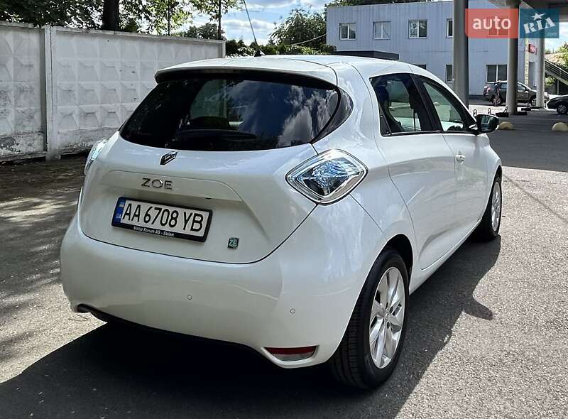 Хэтчбек Renault Zoe 2016 в Киеве фото 7 Хэтчбек Renault Zoe 2016 в Киеве