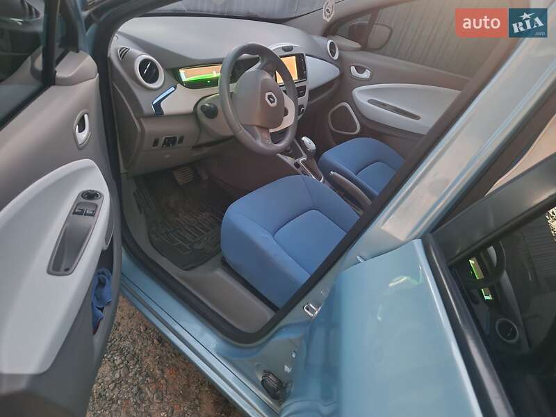 Хэтчбек Renault Zoe 2013 в Золочеве