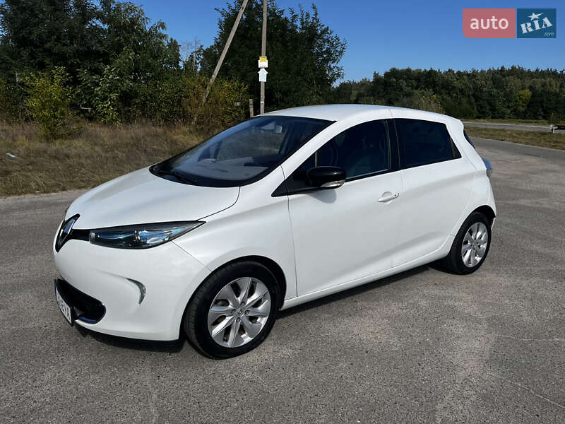 Хэтчбек Renault Zoe 2014 в 