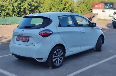 Хэтчбек Renault Zoe 2020 в 