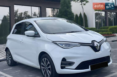 Хэтчбек Renault Zoe 2020 в 