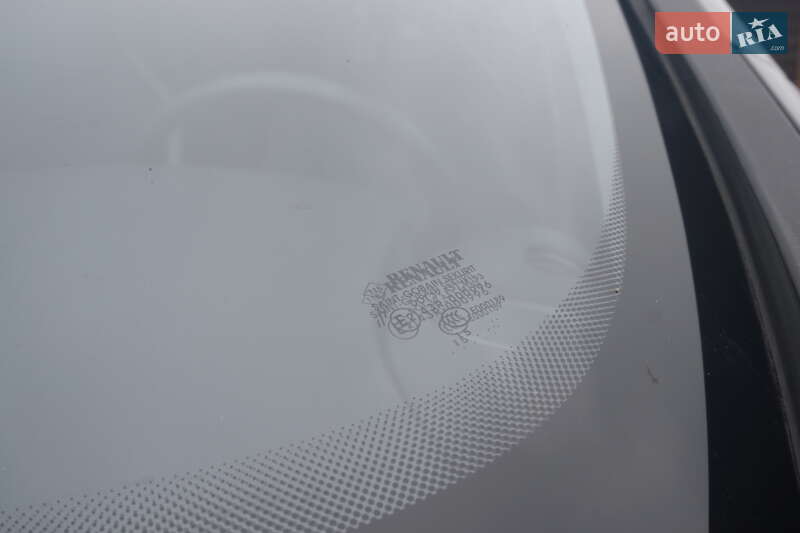 Хэтчбек Renault Zoe 2016 в Самборе