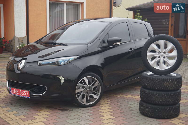 Хэтчбек Renault Zoe 2016 в 