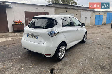 Хэтчбек Renault Zoe 2019 в 
