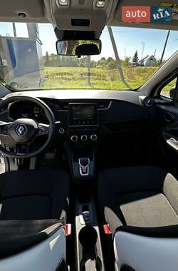 Хэтчбек Renault Zoe 2022 в 