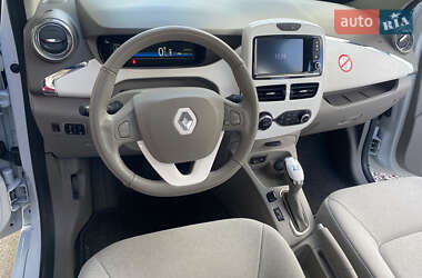 Хэтчбек Renault Zoe 2017 в 