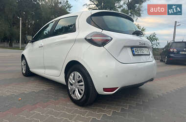 Хэтчбек Renault Zoe 2021 в 