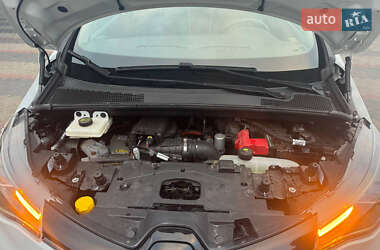 Хэтчбек Renault Zoe 2021 в 