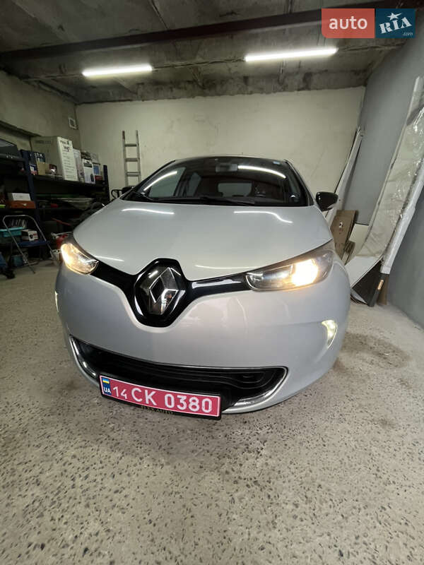 Хэтчбек Renault Zoe 2015 в Львове