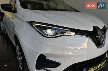 Хэтчбек Renault Zoe 2020 в 