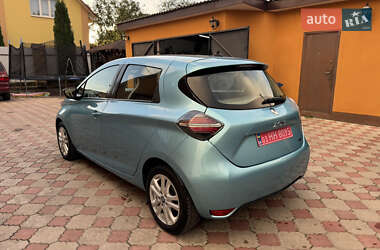 Хэтчбек Renault Zoe 2020 в 