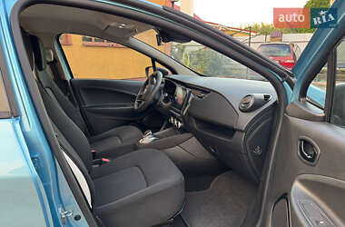 Хэтчбек Renault Zoe 2020 в 