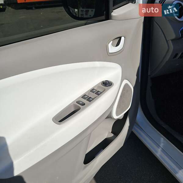 Хэтчбек Renault Zoe 2013 в Киеве