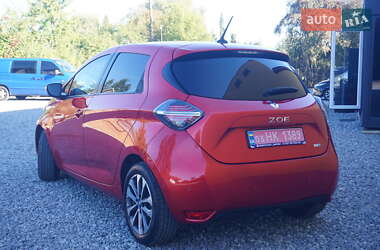 Хэтчбек Renault Zoe 2021 в 