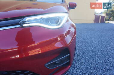 Хэтчбек Renault Zoe 2021 в 