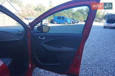Хэтчбек Renault Zoe 2021 в 