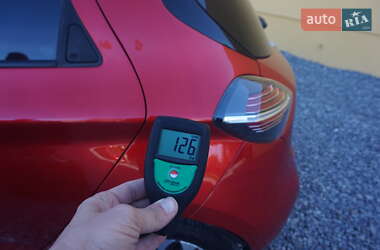 Хэтчбек Renault Zoe 2021 в 