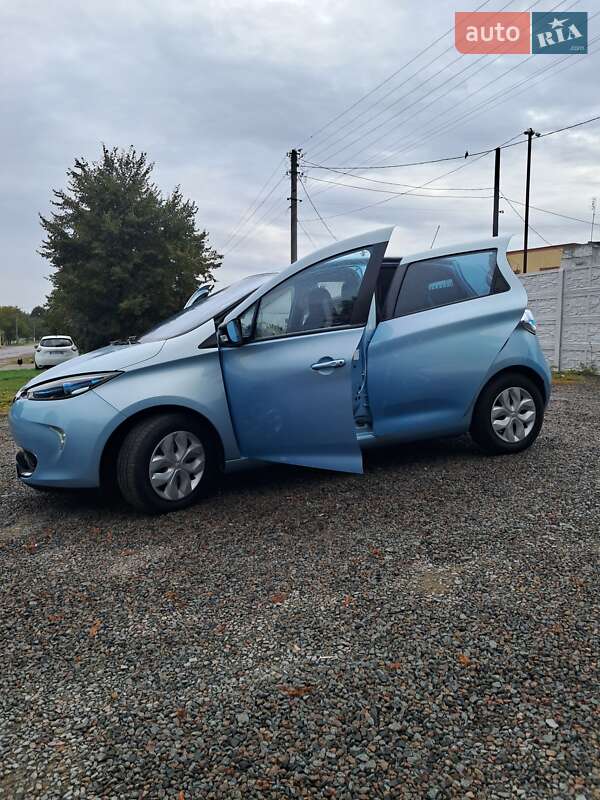 Хэтчбек Renault Zoe 2015 в Дубно