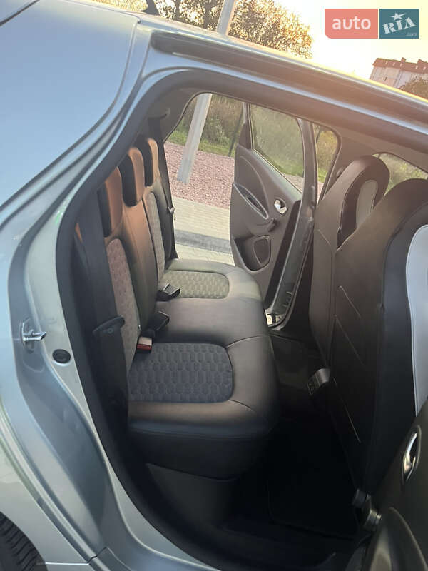 Хэтчбек Renault Zoe 2020 в Стрые