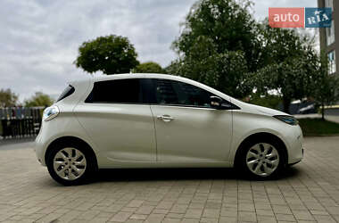 Хэтчбек Renault Zoe 2016 в 