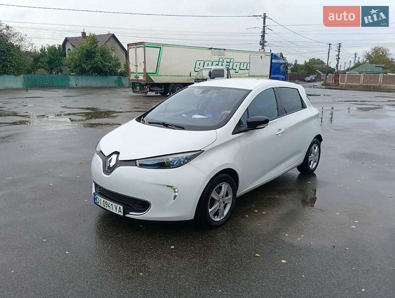 Хэтчбек Renault Zoe 2015 в Киеве фото 9 Хэтчбек Renault Zoe 2015 в Киеве