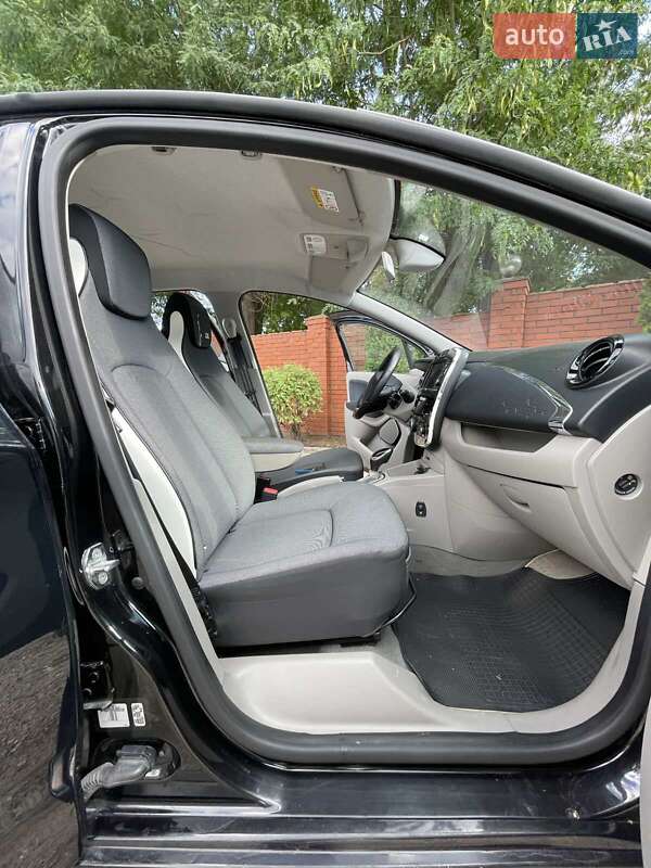 Хэтчбек Renault Zoe 2016 в Измаиле