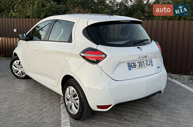 Хэтчбек Renault Zoe 2021 в 