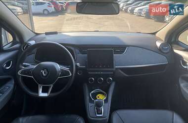 Хэтчбек Renault Zoe 2020 в 
