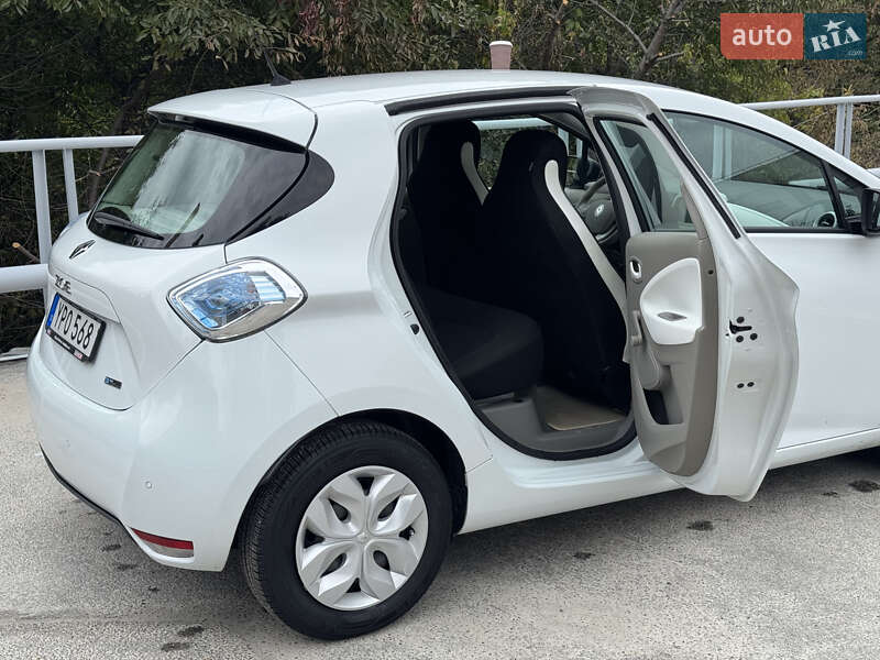 Хэтчбек Renault Zoe 2019 в Киеве