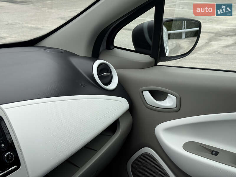 Хэтчбек Renault Zoe 2019 в Киеве