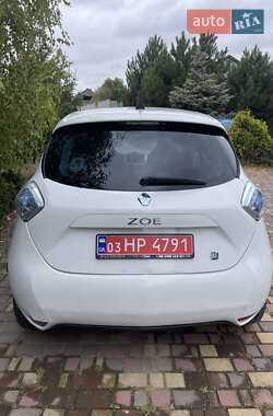 Хэтчбек Renault Zoe 2013 в 