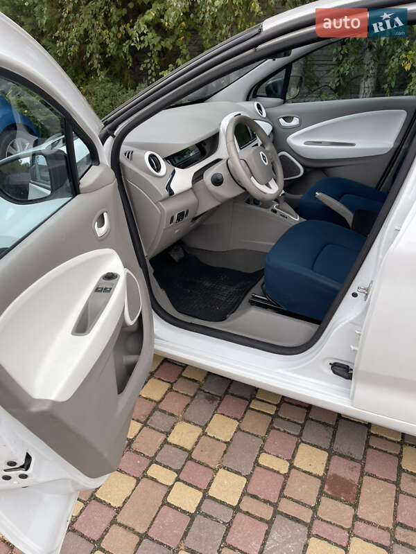 Хэтчбек Renault Zoe 2013 в Днепре