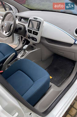 Хэтчбек Renault Zoe 2013 в 