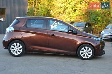 Хэтчбек Renault Zoe 2015 в 