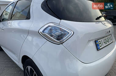 Хэтчбек Renault Zoe 2019 в 