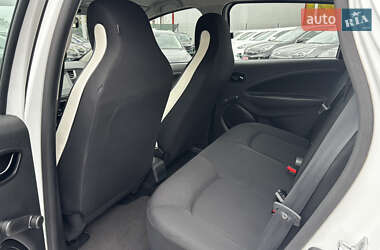 Хэтчбек Renault Zoe 2020 в 