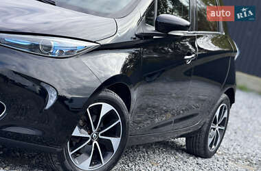 Хэтчбек Renault Zoe 2017 в 