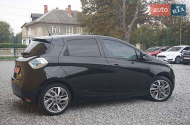 Хэтчбек Renault Zoe 2015 в 