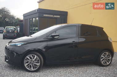 Хэтчбек Renault Zoe 2015 в 