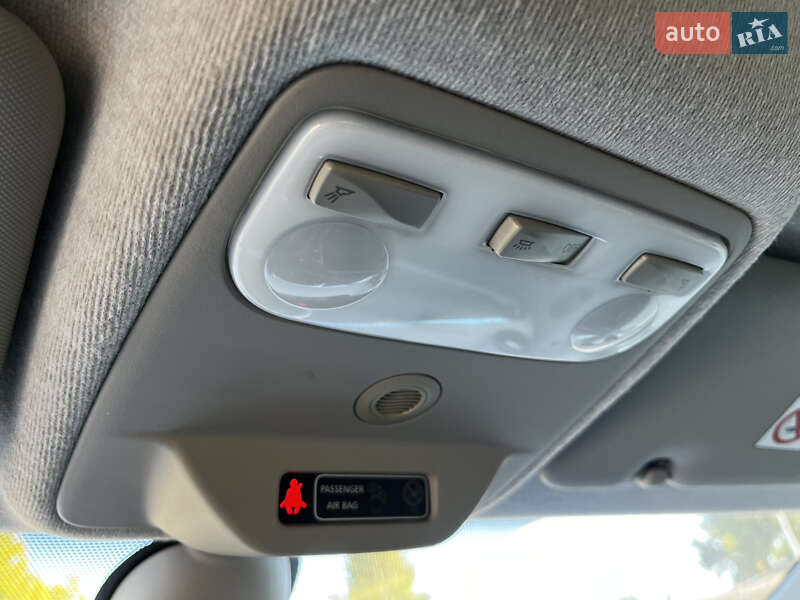 Хэтчбек Renault Zoe 2014 в Чернигове