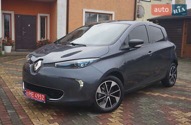 Хэтчбек Renault Zoe 2017 в 