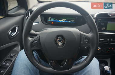 Хэтчбек Renault Zoe 2017 в 